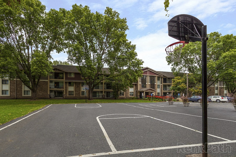 Silver Bell Apartments, 2091 Silver Bell Road, Eagan, MN RentCafe